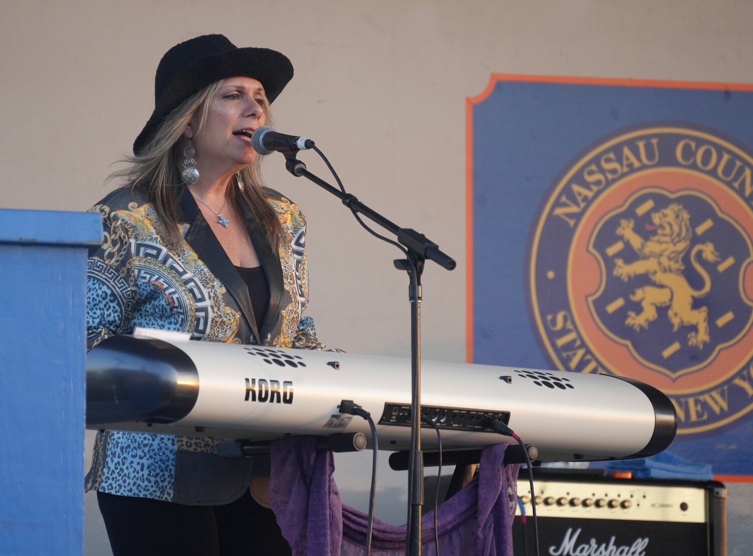 Cecile Spagna on keyboard and vocals